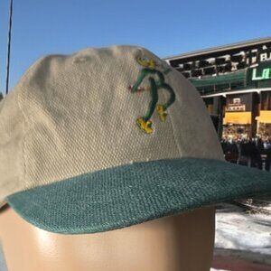 SAN SUN VTG GREEN BAY PACKERS Artistic Logo Front Adjustable